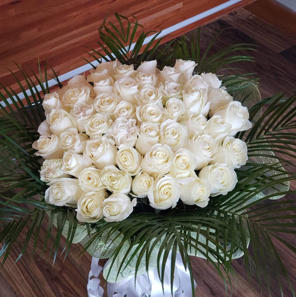 Bouquet - 55 Tall White Roses - Bloom de Fleur