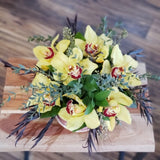 Luxury round White - Seven Yellow Orchids - Bloom de Fleur
