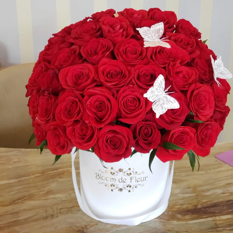 Luxury White - 50 Red Kisses - Bloom de Fleur